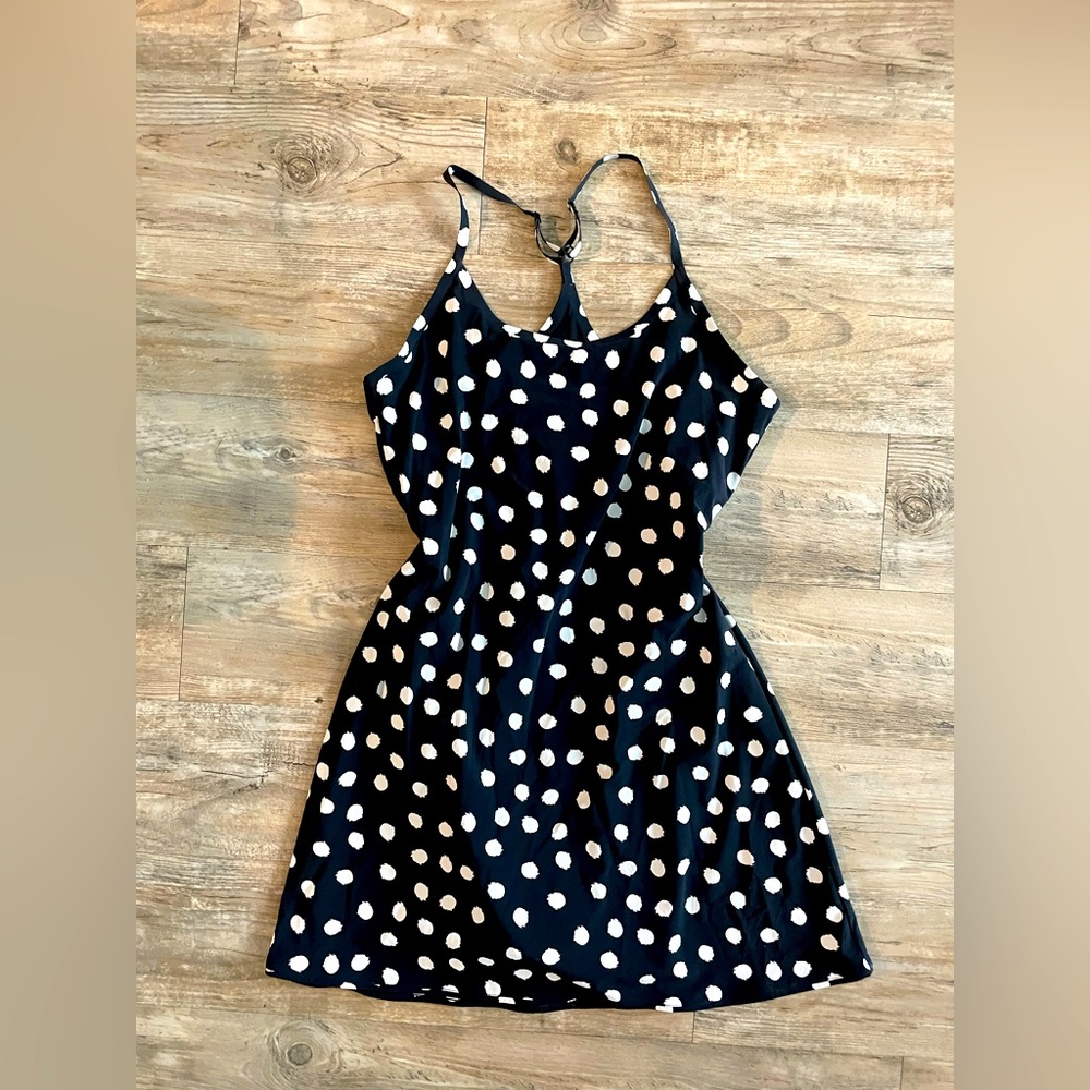 NWOT Outdoor Voices TechnSweat Move Free Dress Black & White Dot Pattern